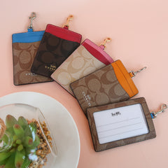 Coach_F63274_Lanyard_ID_Case_Outlet_Khaki_Bright_Blue-balilene