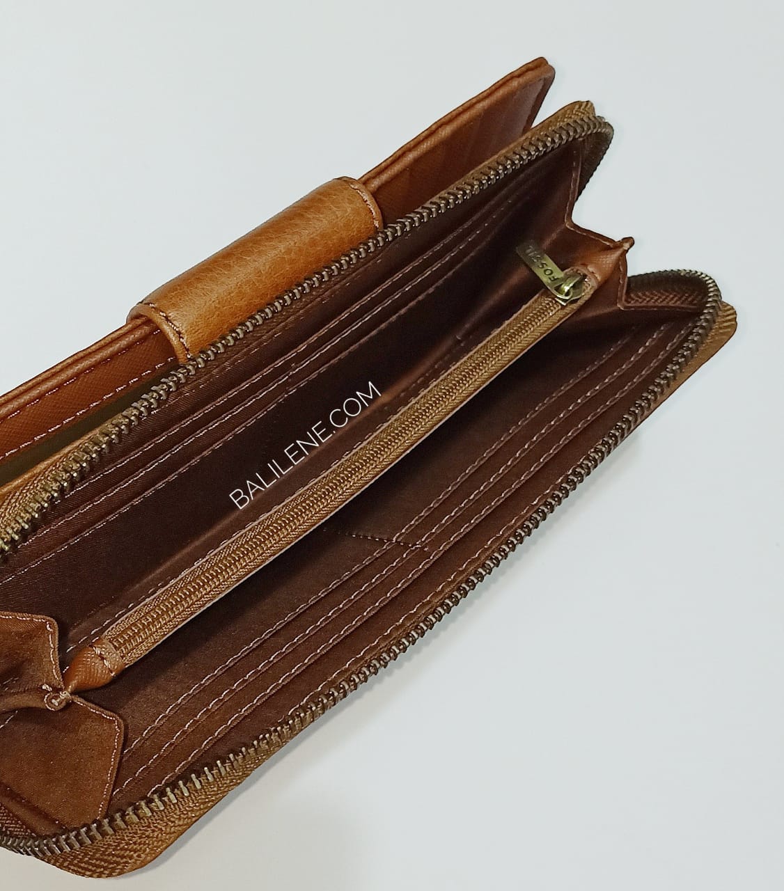 Fossil Swl2228210 Madison Zip Clutch Medium Brown