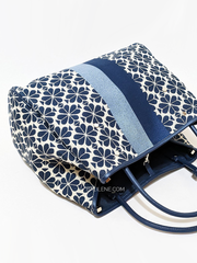 Kate-Spade-Flower-Jacquard-Stripe-Everything-Medium-Tote-Blue-Multi-Balilene-detail-belakang