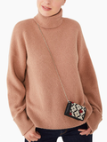    Kate-Spade-K4516001-Flower-Jacquard-Hearts-Chain-Cardholder-Black-Multi-Balilene-onmodel