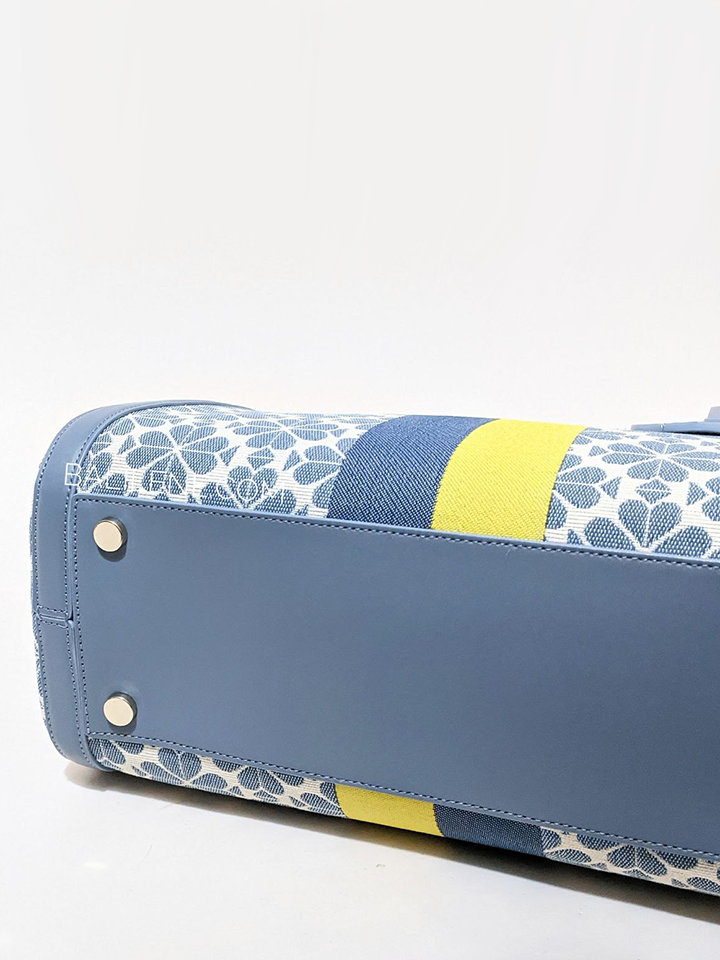 Kate-Spade-Market-Spade-Flower-Jacquard-Medium-Tote-Morning-Sky-Multi-Balilene-detail-bawah