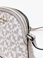 Kate-Spade-WKRU6592-Hollie-Spade-Clover-Geo-Dome-Crossbody-Pink-Multi-Balilene-detail-samping
