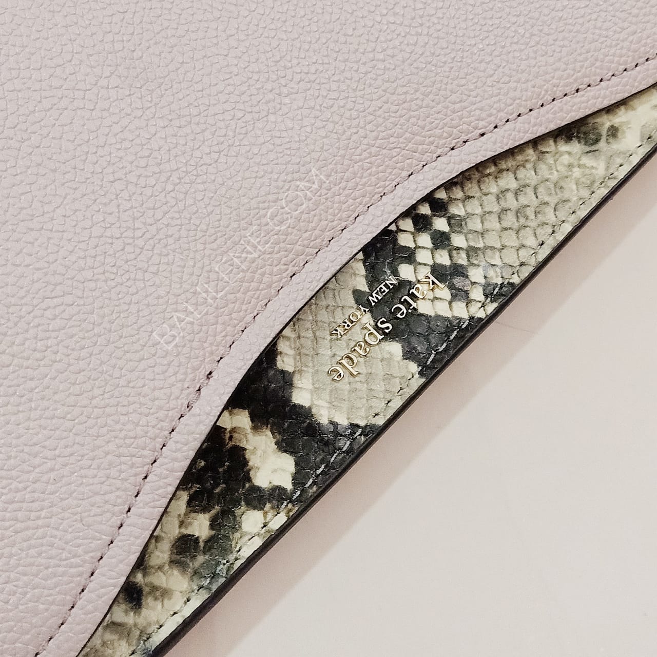 Kate Spade Pxrua345 Margaux Crossbody Large Embbos Snake Pale Vellum