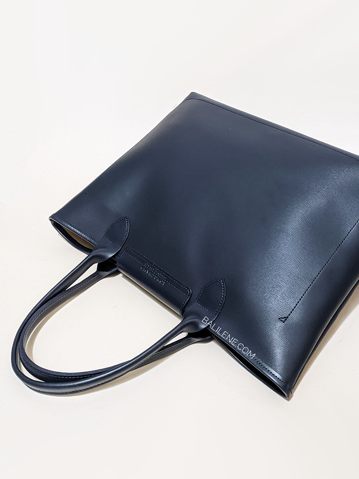 Longchamp-Le-Pliage-City-Top-Handle-Bag-Navy-Balilene-detail-belakang