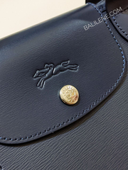 Longchamp-Le-Pliage-City-Top-Handle-Bag-Navy-Balilene-detail-logo