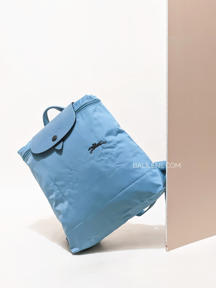 Longchamp-Le-Pliage-Club-Backpack-Bag-Norway-Balilene-detail-depan