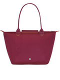 Longchamp-Le-Pliage-Club-Medium-Shoulder-Bag-Garnet-Balilene-belakang