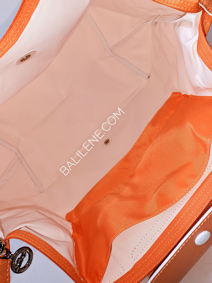 Longchamp-Le-Pliage-Club-Medium-Shoulder-Bag-Orange-Balilene-detail-dalam
