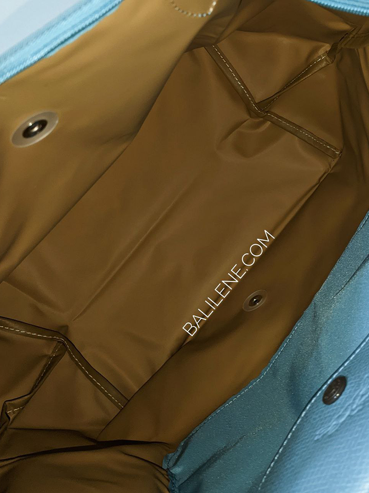 Longchamp-Le-Pliage-Club-Small-Shoulder-Bag-Norway-Balilene-detail-dalam