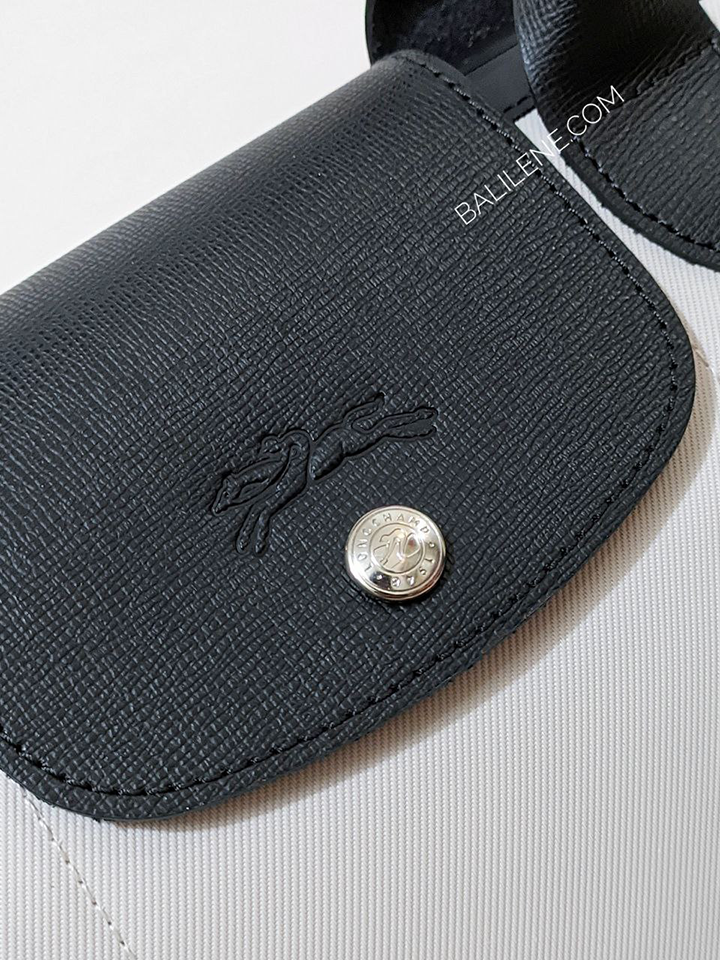 Longchamp hiatus sales bag price