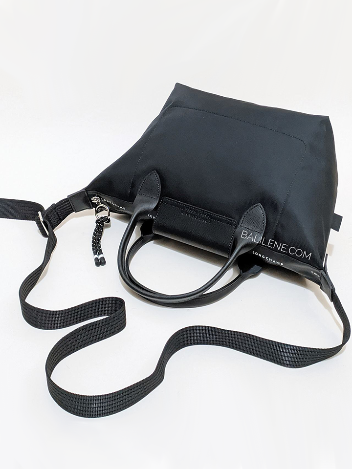 Longchamp-Le-Pliage-Energy-Top-Handle-Bag-Small-Black-Balilene-detail-belakang