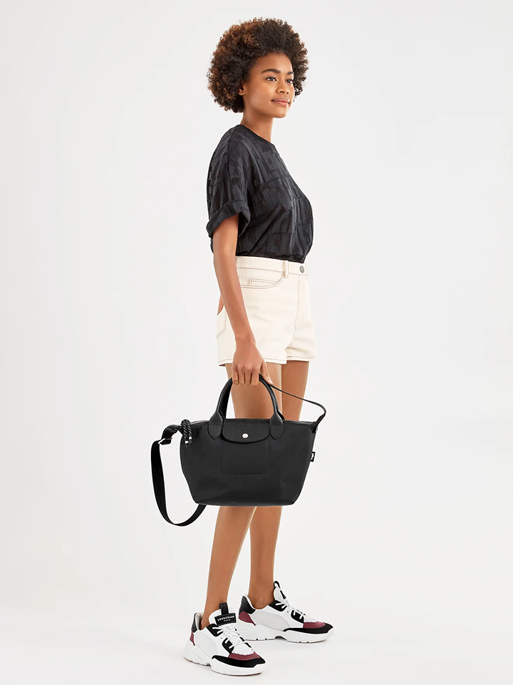 Longchamp-Le-Pliage-Energy-Top-Handle-Bag-Small-Black-Balilene-onmodel