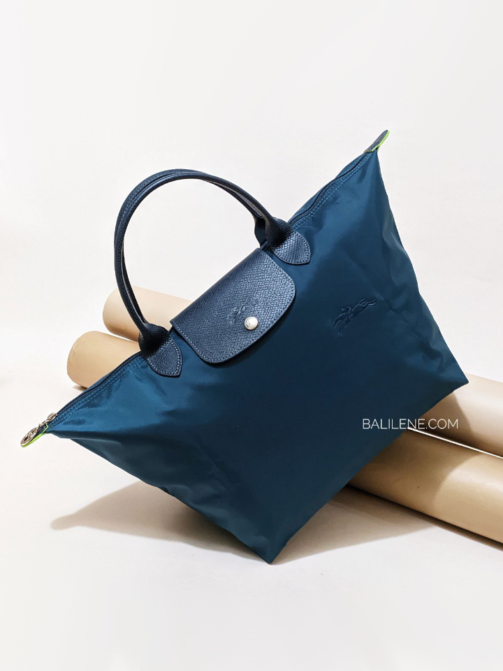 on-produk-Longchamp-Le-Pliage-Green-Handbag-Medium-Ocean-Blue