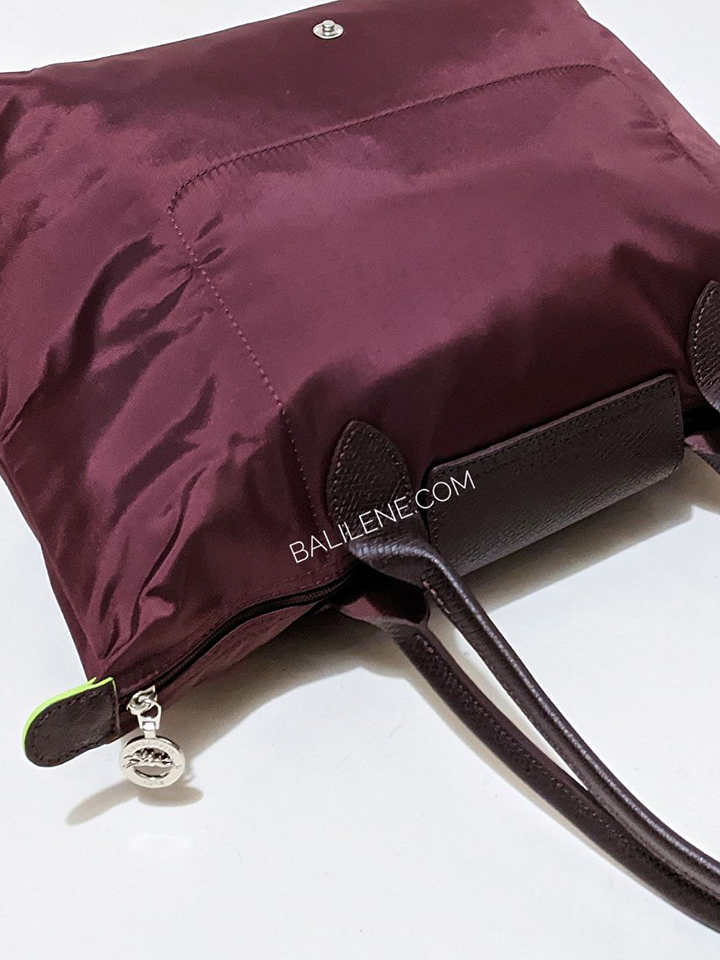 Longchamp-Le-Pliage-Green-Small-Shoulder-Bag-Bordeaux-Balilene-detail-belakang