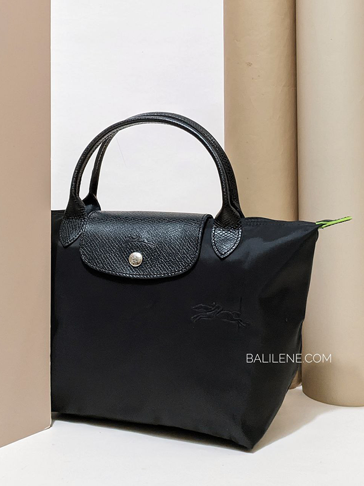 Longchamp-Le-Pliage-Green-Top-Handle-Bag-Small-Black-Balilene-detail-depan