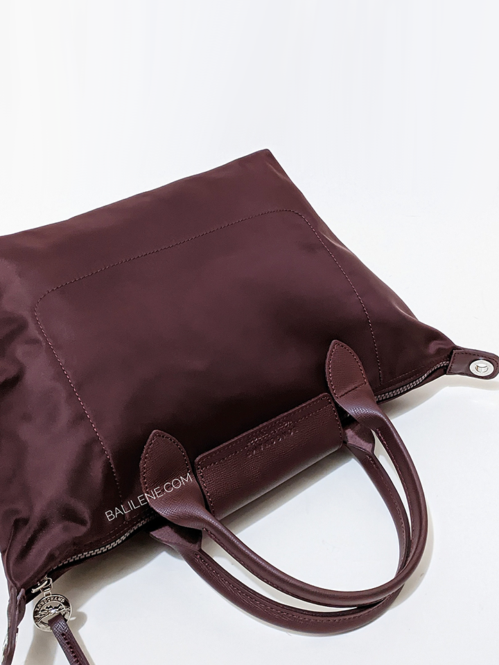 Longchamp-Le-Pliage-Neo-Small-Top-Handle-Bag-Grape-Balilene-detail-belakang