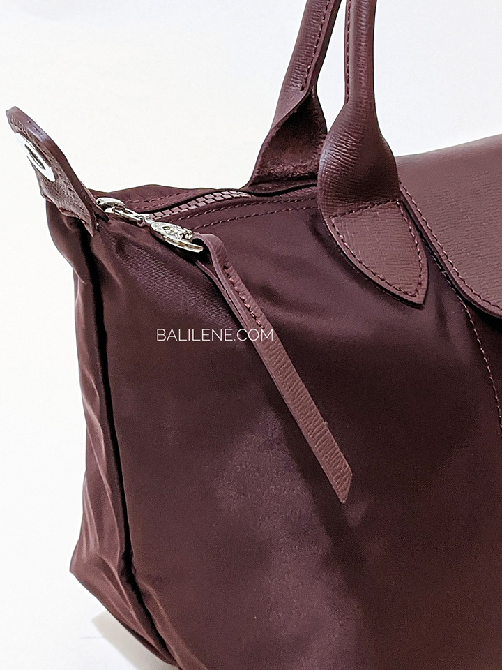 Longchamp-Le-Pliage-Neo-Small-Top-Handle-Bag-Grape-Balilene-detail-samping