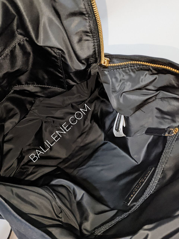 Marc-Jacobs-Preppy-Nylon-Backpack-Bag-Black-Balilene-detail-dalam
