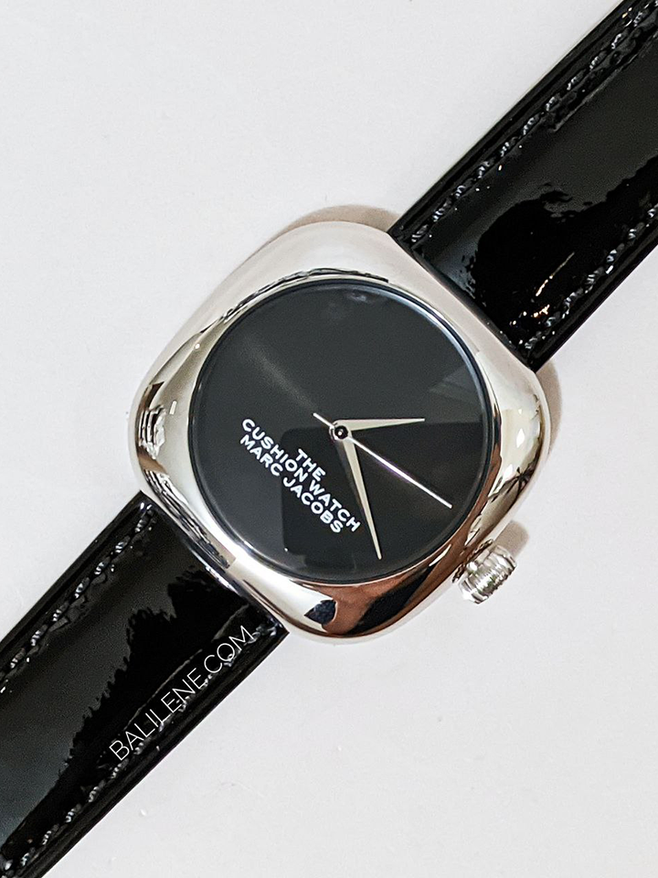 Marc Jacobs The Cushion Silver-Black Dial Leather Strap