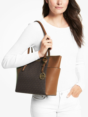 Michael-Kors-Charlotte-Large-Logo-and-Leather-Top-Zip-Tote-Bag-Brown-Balilene-onmodel