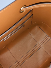 Michael-Kors-Mercer-Small-Drawstring-Bucket-Brown-Balilene-detail-dalam
