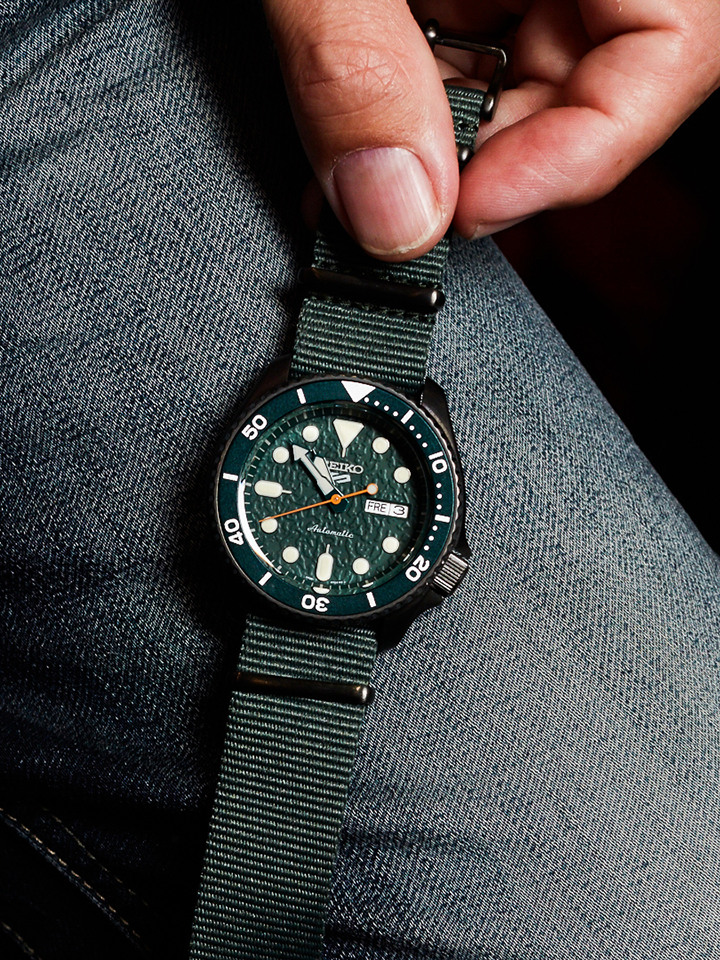 Seiko 5 Sports SRPD77K1 Automatic Green Dial Nylon Strap