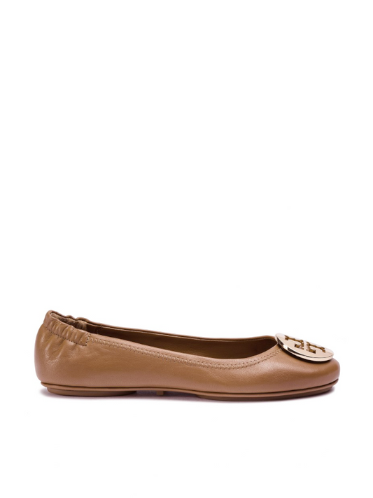 Tory-Burch-50393-Minnie-Travel-Ballet-With-Metal-Logo-Royal-Tan-Gold-Balilene-samping