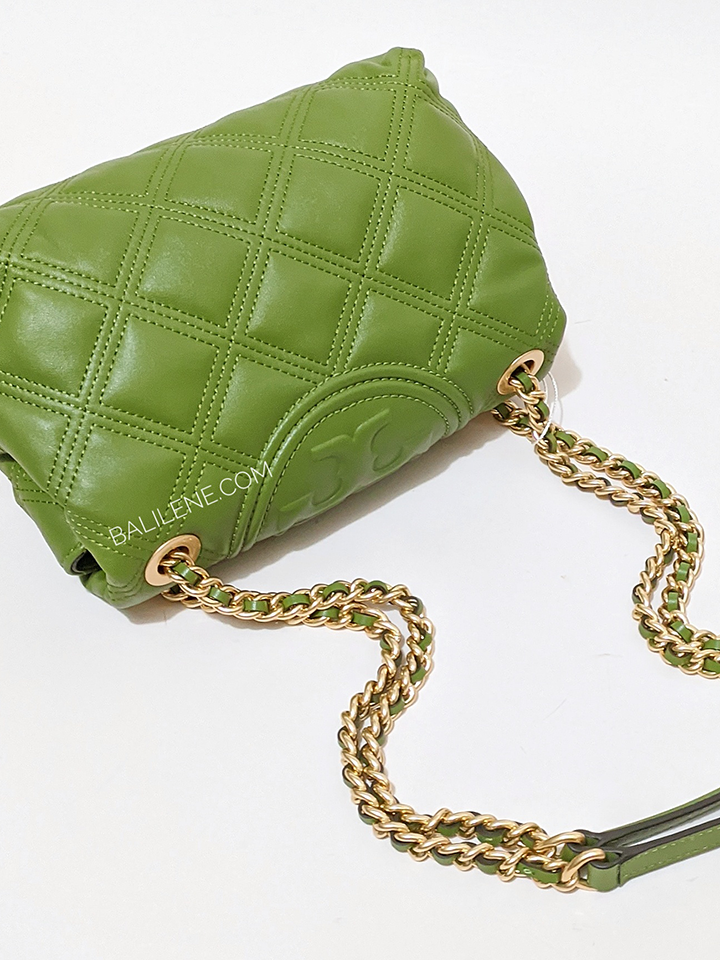 Robinson Patent Quilted Chain Wallet: Women's Designer Mini Bags | Tory  Burch