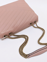 Tory-Burch-58465-Kira-Chevron-Convertible-Shoulder-Bag-Meadowsweet-Balilene-detail-belakang