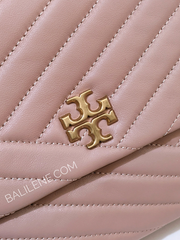       Tory-Burch-58465-Kira-Chevron-Convertible-Shoulder-Bag-Meadowsweet-Balilene-detail-logo