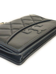 Tory-Burch-64141-Savannah-Chain-Flat-Wallet-Black-bawah