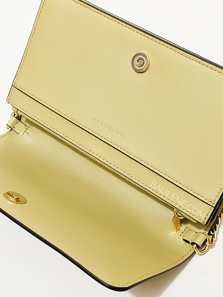    Tory-Burch-64312-Fleming-Soft-Wallet-Crossbody-Beeswax-Balilene-detail-clasp