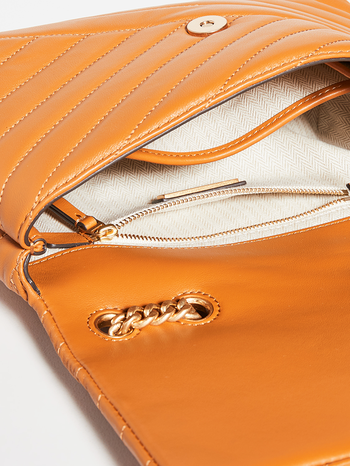 Tory-Burch-64963-Kira-Chevron-Small-Convertible-Shoulder-Bag-Squash-Balilene-dalam