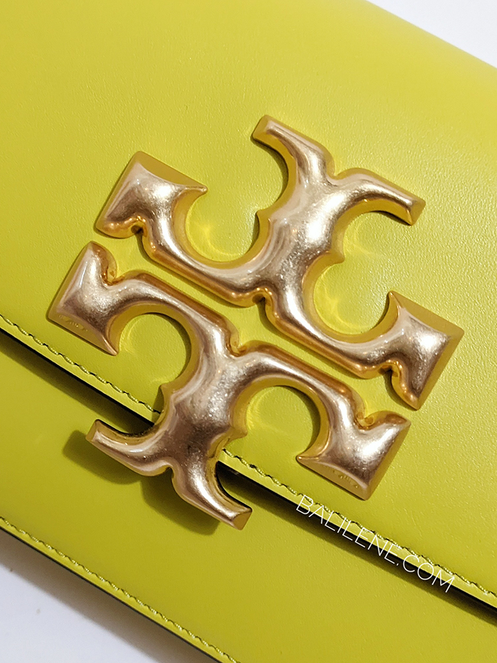    Tory-Burch-73589-Eleanor-Small-Convertible-Shoulder-Bag-Island-Chartreuse-Balilene-detail-logo