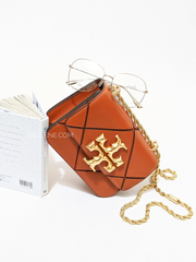    Tory-Burch-75707-Eleanor-Diamond-Quilt-Small-Convertible-Shoulder-Bag-Roasted-Habanero-Balilene-detail