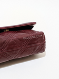 Tory-Burch-77099-Fleming-Soft-Glazed-Mini-Bag-Royal-Burgundy-Balilene-detail-bawah