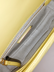 Tory-Burch-82285-Kira-Chevron-Powder-Coated-Small-Convertible-Shoulder-Bag-Calendula-Balilene-detail-dalam