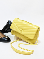 Tory-Burch-82285-Kira-Chevron-Powder-Coated-Small-Convertible-Shoulder-Bag-Calendula-Balilene-detail-depan