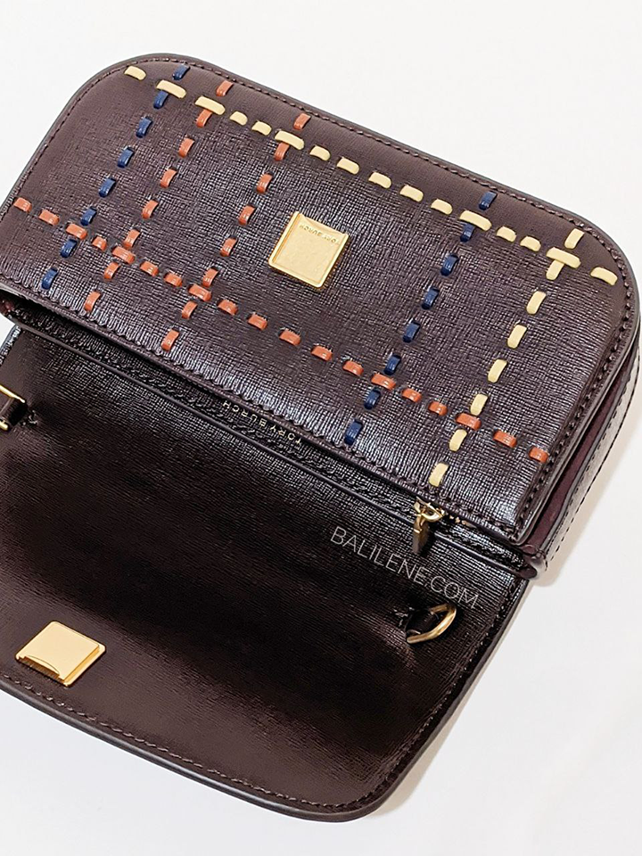    Tory-Burch-82947-Robinson-Woven-Plaid-Chain-Wallet-Tempranillo-Balilene-detail-magnet