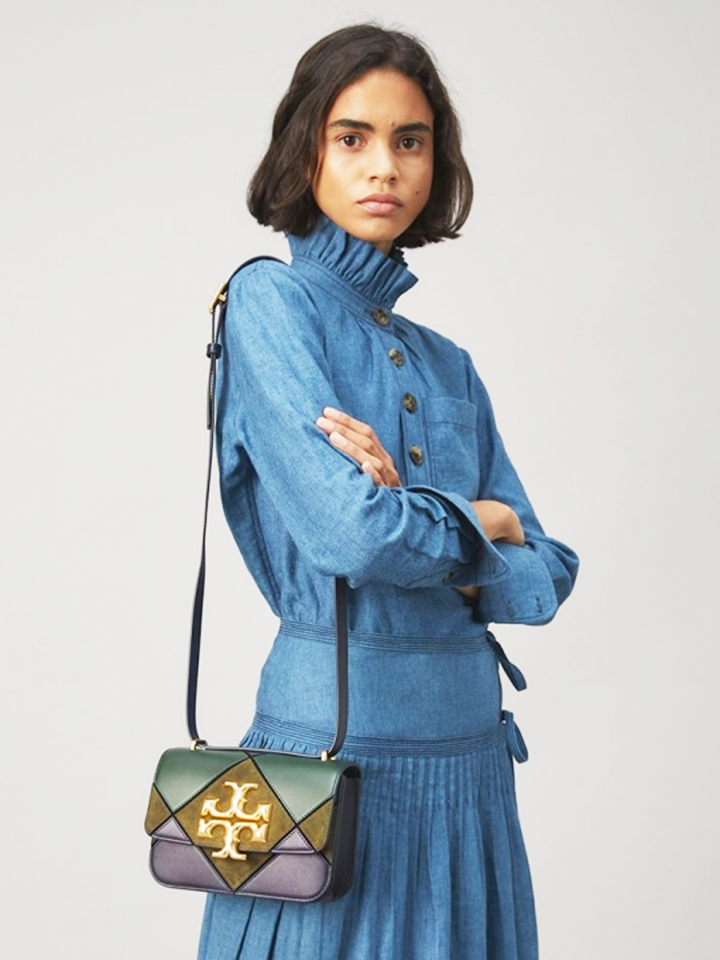 Tory-Burch-84089-Eleanor-Diamond-Quilt-Small-Convertible-Shoulder-Bag-Navy-Pine-Tree-Balilene-onmodel