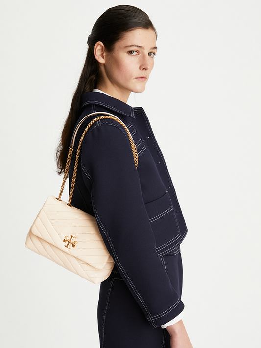 Tory-Burch-90452-Kira-Chevron-Small-Convertible-Shoulder-Bag-New-Cream-Balilene-onmodel