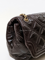 Tory-Burch-Fleming-Soft-Glazed-Convertible-Shoulder-Bag-Espresso-Balilene-detail-samping