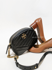 Tory-Burch-Kira-Chevron-Small-Camera-Bag-Black-Balilene-detail-depan