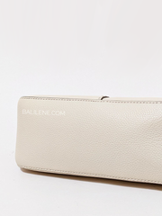 Tory-Burch-McGraw-Wedge-Shoulder-Bag-Brie-Balilene-detail-bawah