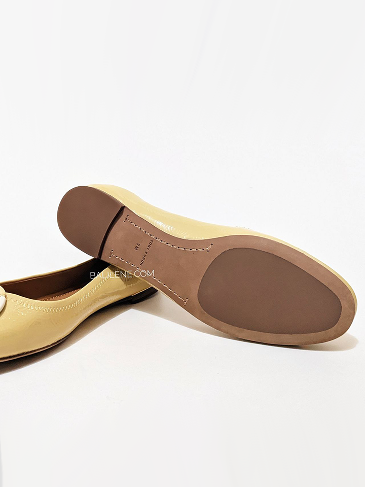   Tory-Burch-Multi-Logo-Ballet-Flat-In-Cornbread-Balilene-detail-outsole