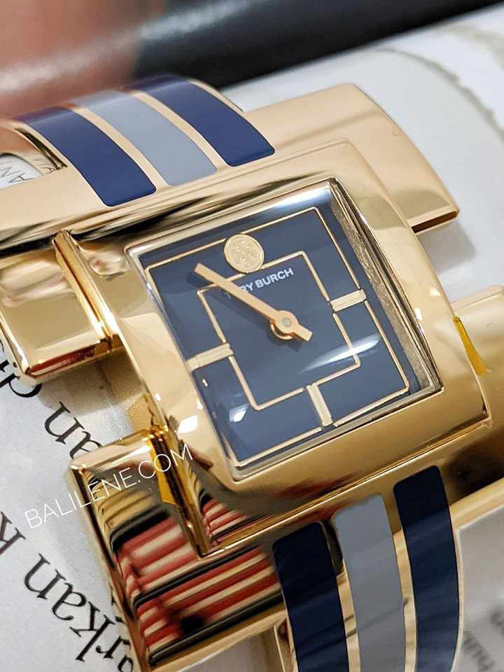 Tory-Burch-T-Bangle-Watch-Gold-Tone-Navy-Stainless-Steel-25MM-Balilene-detail-dial
