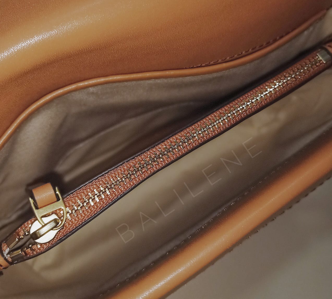 gambar-zip-dalam-Tory-Burch-Miller-Tramonto
