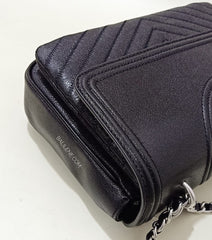 Tory Burch Fleming Distressed Flap Shoulder Black