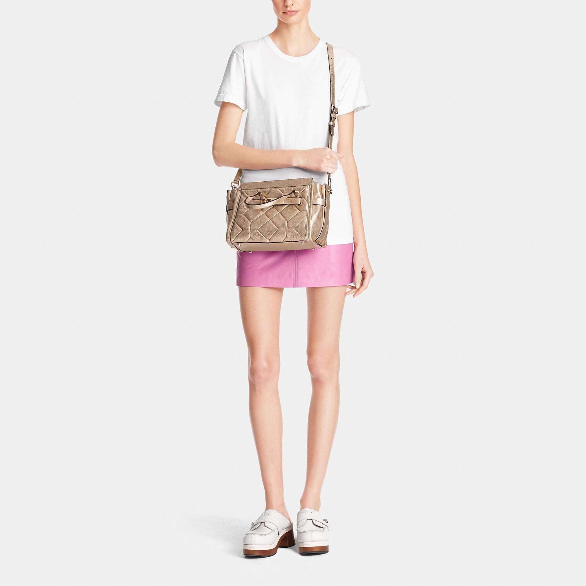 Coach 34547 Swagger 27 In Metallic Patchwork Rose Gold Leather
