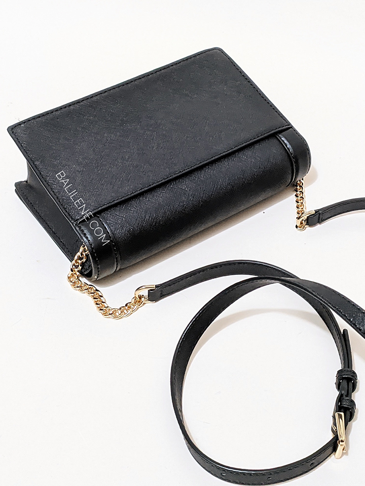 detail-bagian-belakang-Michael-Kors-32S2GJ6C7L-Jet-Set-Large-Saffiano-Leather-Crossbody-Bag-Black